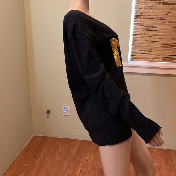 Wildfox White Label Black Sweater With No 9 On Front In Gold Sequins Size L - Picture 3 of 9